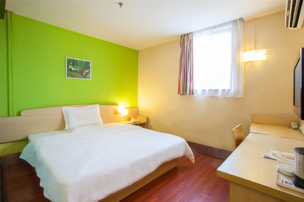 7Days Inn Chengdu Century City New Exhibition Center Ruang foto